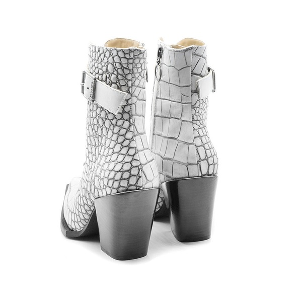 Fluevog 💋 CUBIST CUPCAKE LACE-UP ANKLE BOOT WITH BUCKLE - Picture 4 of 6